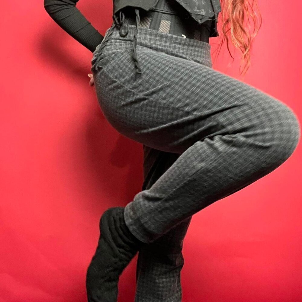 Ricki’s / Black and grey checkered leggings 🩶🖤 - Picture 4 of 5